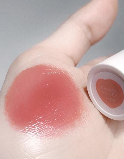 00后学生党返校行李箱里的爱用物，十几块钱get，被室友追着要！