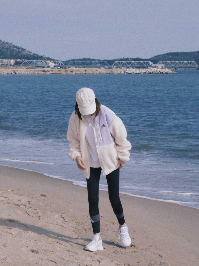 羽绒服 秋冬穿搭指南,普通女生也能把这几套穿出高级感,气质优雅又洋气