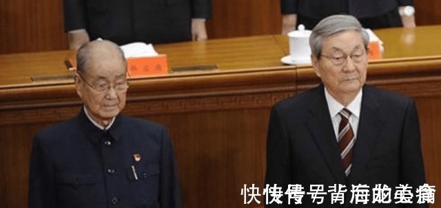 退休|102岁“退休老常委”有柳颜功底,书法质朴,透露出家国情怀!