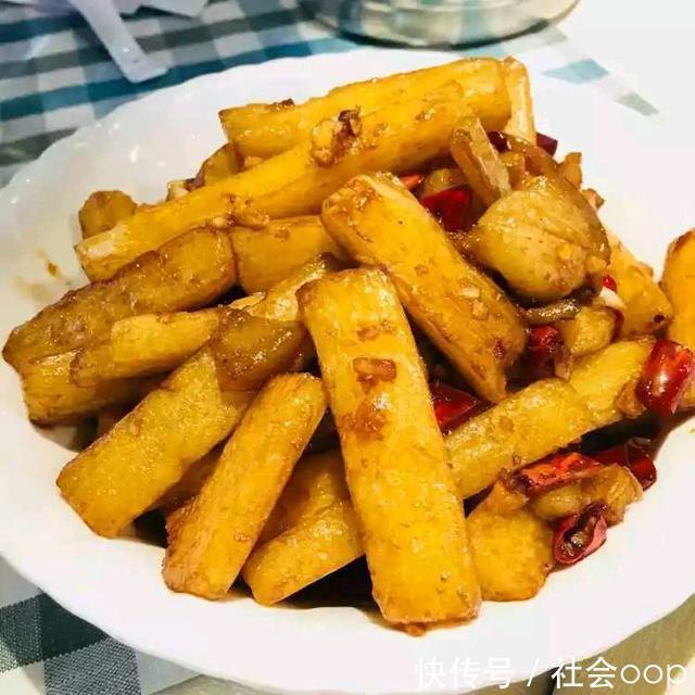 女性想要皮肤好，常吃3种美食，补充营养，抗衰老，保持肌肤弹性