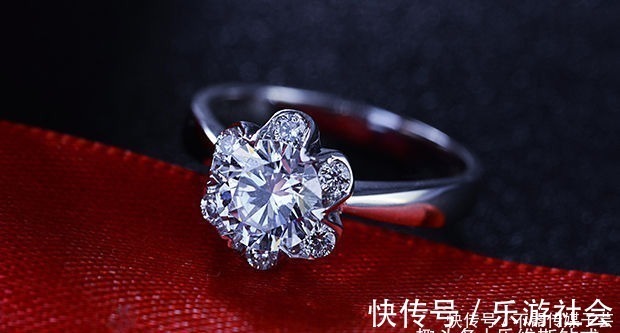 克拉钻 什么样的婚戒是顶级婚戒?需要多少钱?去哪购买呢?
