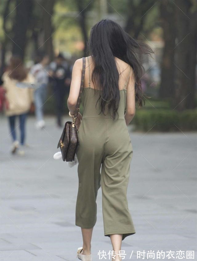 连体裤 暗绿色连体裤,休闲版型更显洒脱自在,大气自然!