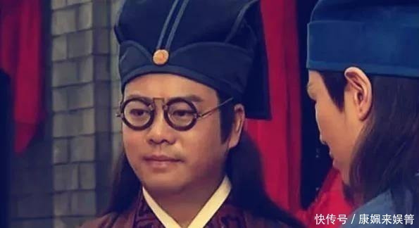 五百年前的画作,竟有戴眼镜的人,作者是穿越者?