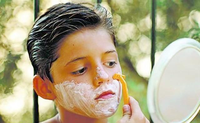 身高|儿科医生:孩子睡前有2种习惯,14岁后很难长高,白白损失10cm