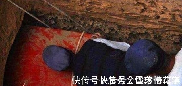 墓主@深埋土中的红色巨棺,里面有一具千年女尸,她究竟是何许人也?