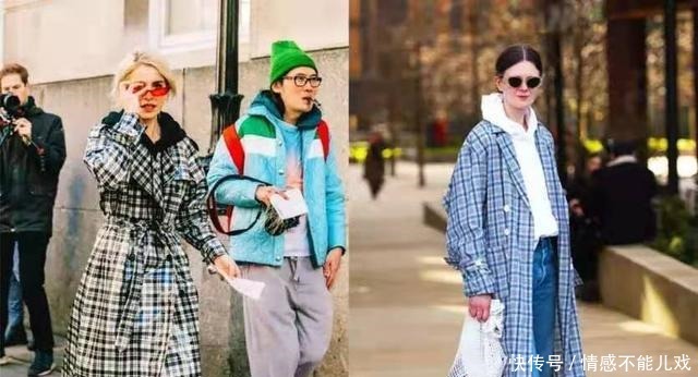 马伊琍把带帽风衣穿火了,内搭素色打底简约大气,40岁女人太适用