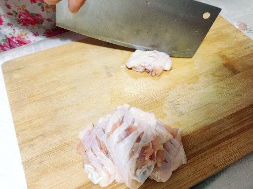 色香味俱全的可乐鸡翅,家人都很喜欢吃又实惠,招待客人倍有面