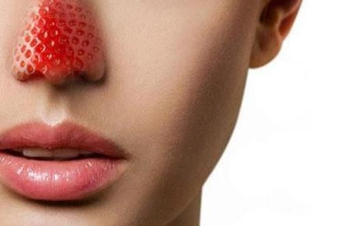 鼻尖挤出“白色条状物”?学会3招,趁早和“草莓鼻”说再见