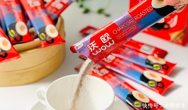 超市4种“低价”咖啡,被导购放在货架最底层,味道却不输星巴克