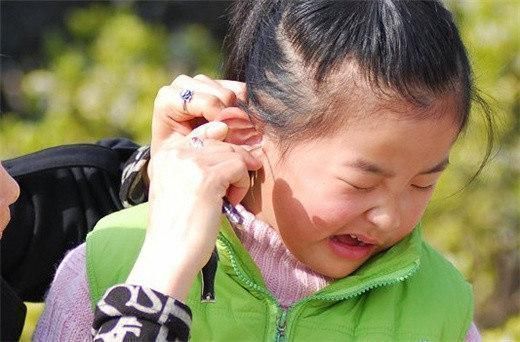 后脑勺|这4个部位是孩子“生命线”,家长再生气也别打,后果你承受不起