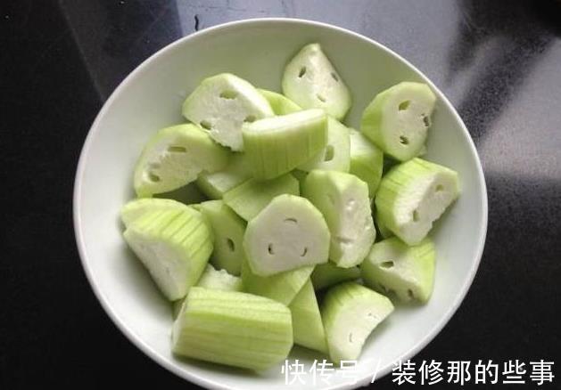 敷脸|夏天吃丝瓜,不将药来抓,护肤又美白,全家将会受益一整夏