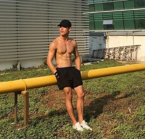 身材|174cm的肌肉爷们看起来像180，这身材简直绝了