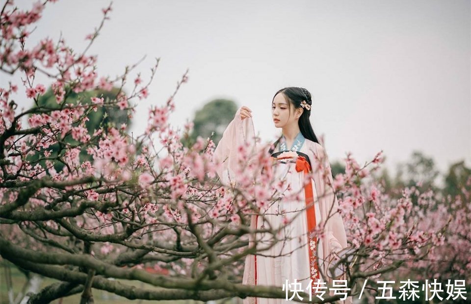 国风$还在追欧美潮流你out了,国风汉服才是现在最时髦的潮流趋势