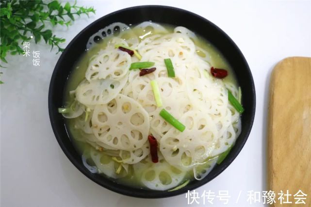 藕片|炒藕片,怎么做才能洁白又脆嫩?才知道,原来有这么多小技巧