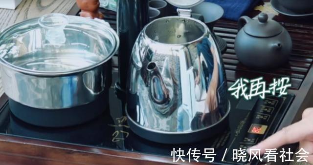 表情|張國(guó)立想喝茶卻不會(huì)用熱水壺,有誰(shuí)注意他的表情?網(wǎng)友:他太難了