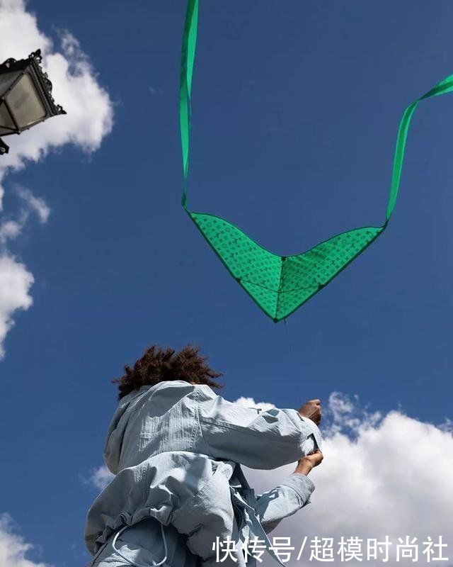 LV卖天价瑜伽垫引争议，定价18000元！网友大呼不懂时尚