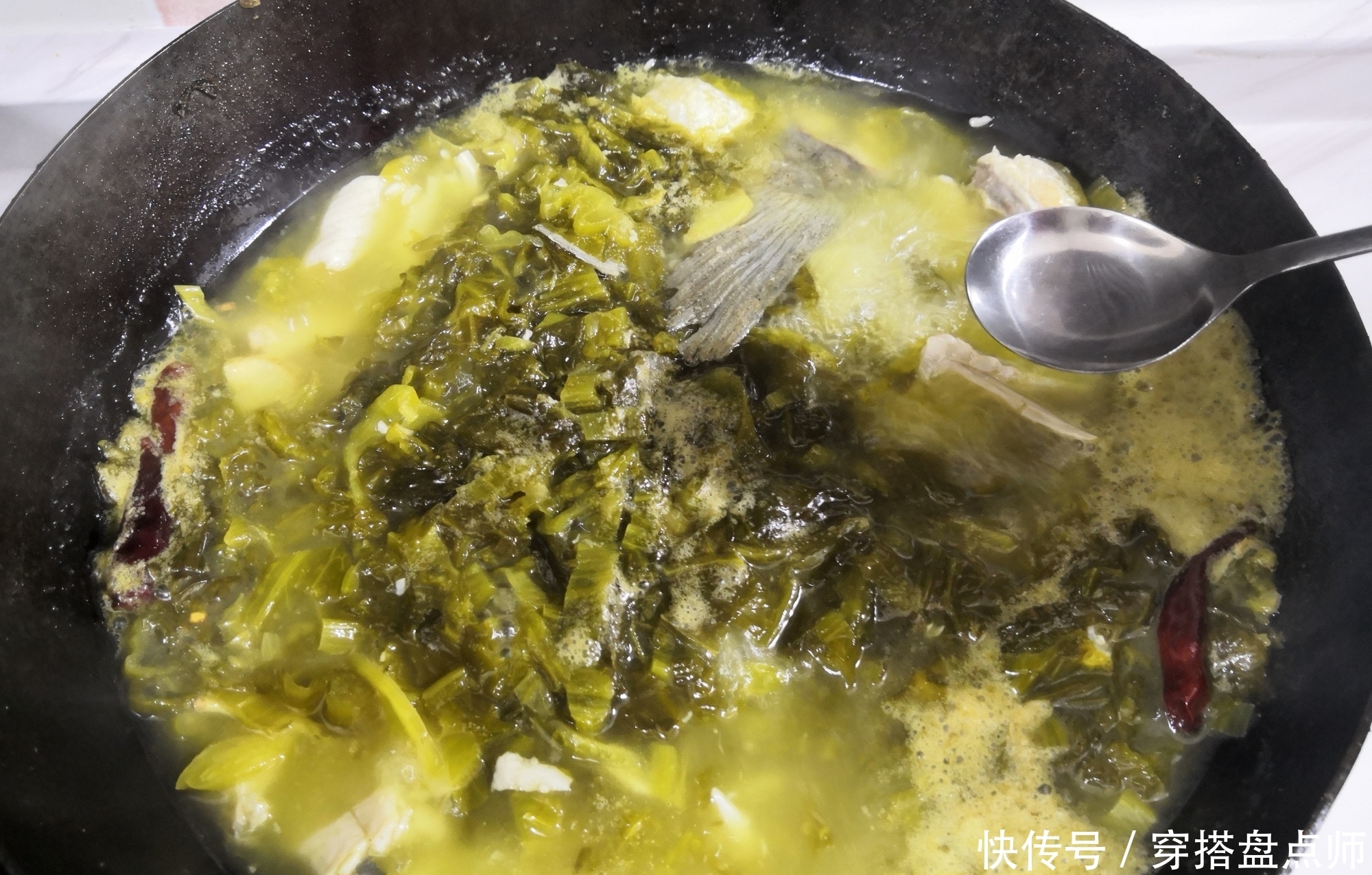 正月里,吃鱼就选这牛做法,有肉有汤吃着舒服,鲜美的汤都剩不下