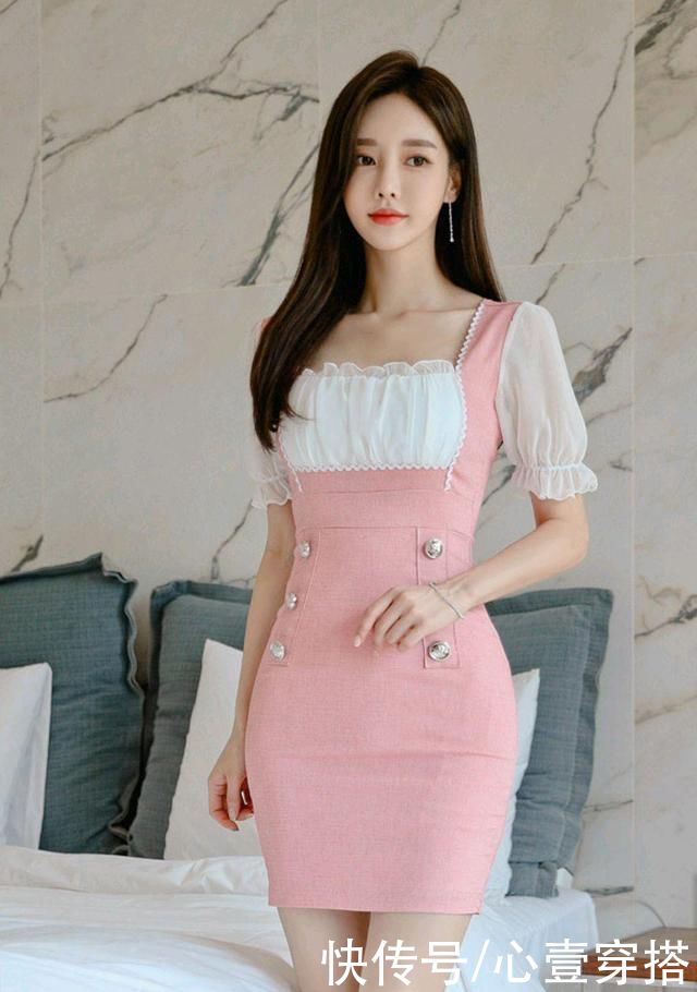 爱丽丝|女神孙允珠高清时尚搭配：草莓奶昔爱丽丝童话背带洋裙