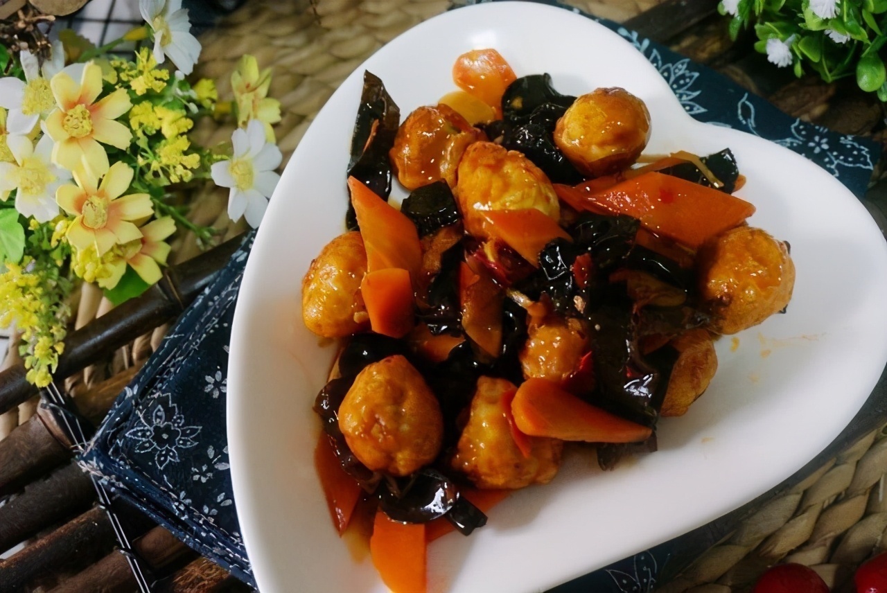 猪肝片|会吃的人最长寿,常吃三种美食,排毒清肠,降压降脂,早吃早好