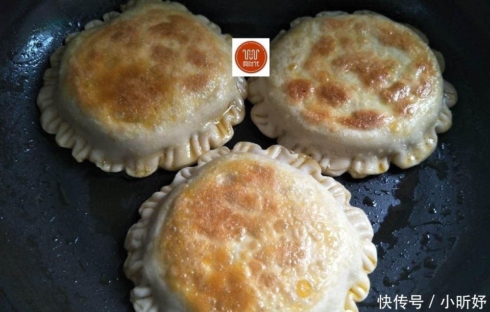  做韭菜盒子，教你一招，外酥内鲜，好吃不腻，简单又美味