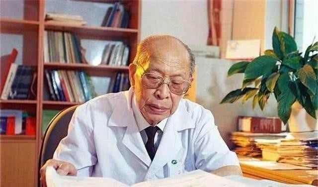 中国|中国大夫智斗侵略者,誓死救下40多名犹太人,德国人举国寻找他