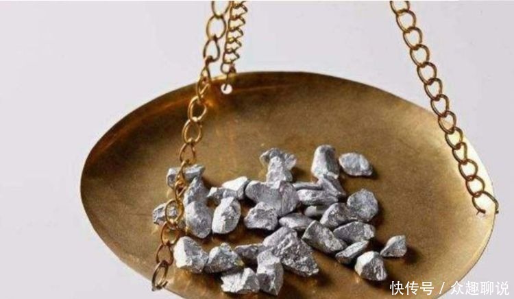 林冲买刀花一千贯,武松打虎获赏一千贯,一千贯相当现在多少钱?