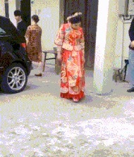 |搞笑GIF:娶了个这样的媳妇真是无语了啊,欢乐无限多呢