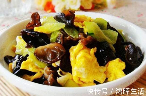 黄瓜|晚餐我爱上了吃它，连续吃了两周，宿便排空去油腻，重新瘦回S码