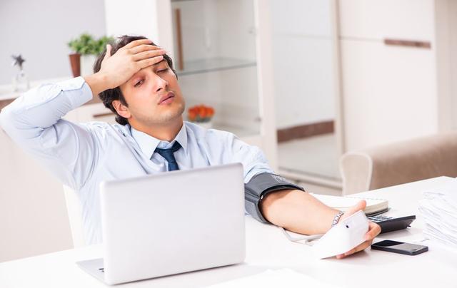 高血压|一位年轻的高血压患者，吃药不管用，找到病因后才知道药白吃了