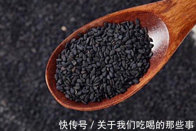 黑木耳|如果条件允许,女人多吃5样食物,富含花青素,抗衰老越吃越年轻