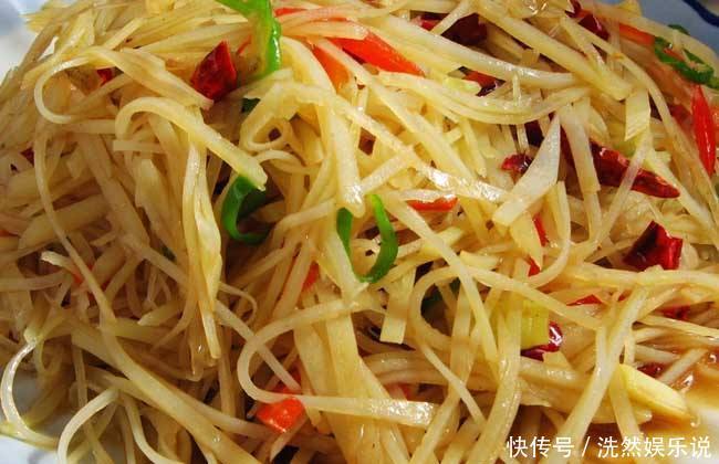 接下锅炒|炒土豆丝时,什么时候放醋最好学会这么做,土豆丝脆爽不粘锅