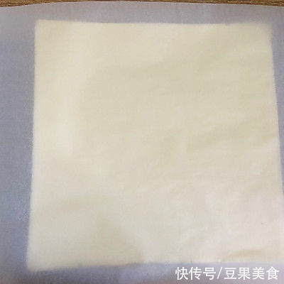 吃一次就上瘾的焦糖杏仁咸奶油蛋糕卷