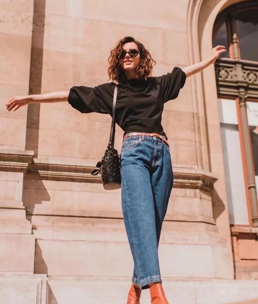 2021时尚秀场:开年时髦穿搭套路:“上短下长”,今天开始流行?