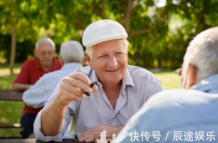 大脑|老年痴呆“诱因”被发现!4个习惯趁早改,否则迟早成为儿女负担
