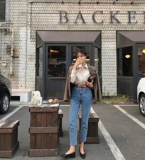 【2021办公室穿搭】日韩大热上班造型，5条穿搭公式变身时尚优雅的气质OL！