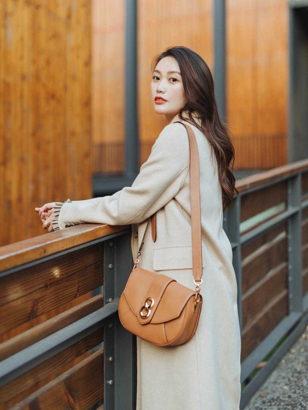 普通人|真正普通人的穿搭方法,不露出肌肤,照样美上天,赶紧学起来吧