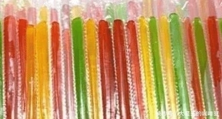 人都非常喜|小时候最常见的“4种”零食,我赌99包辣条,80后的人全吃过