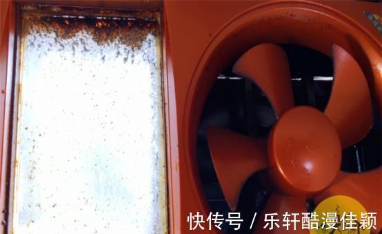 油烟机|家里油烟机不论多油多脏，只用1个口罩，一抹一喷，立马焕然一新