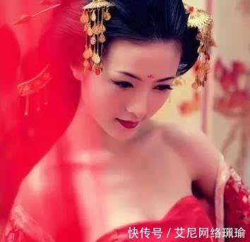 卖身|她克死七个丈夫，无人敢娶，只好卖身为奴，孙子阴差阳错成皇帝