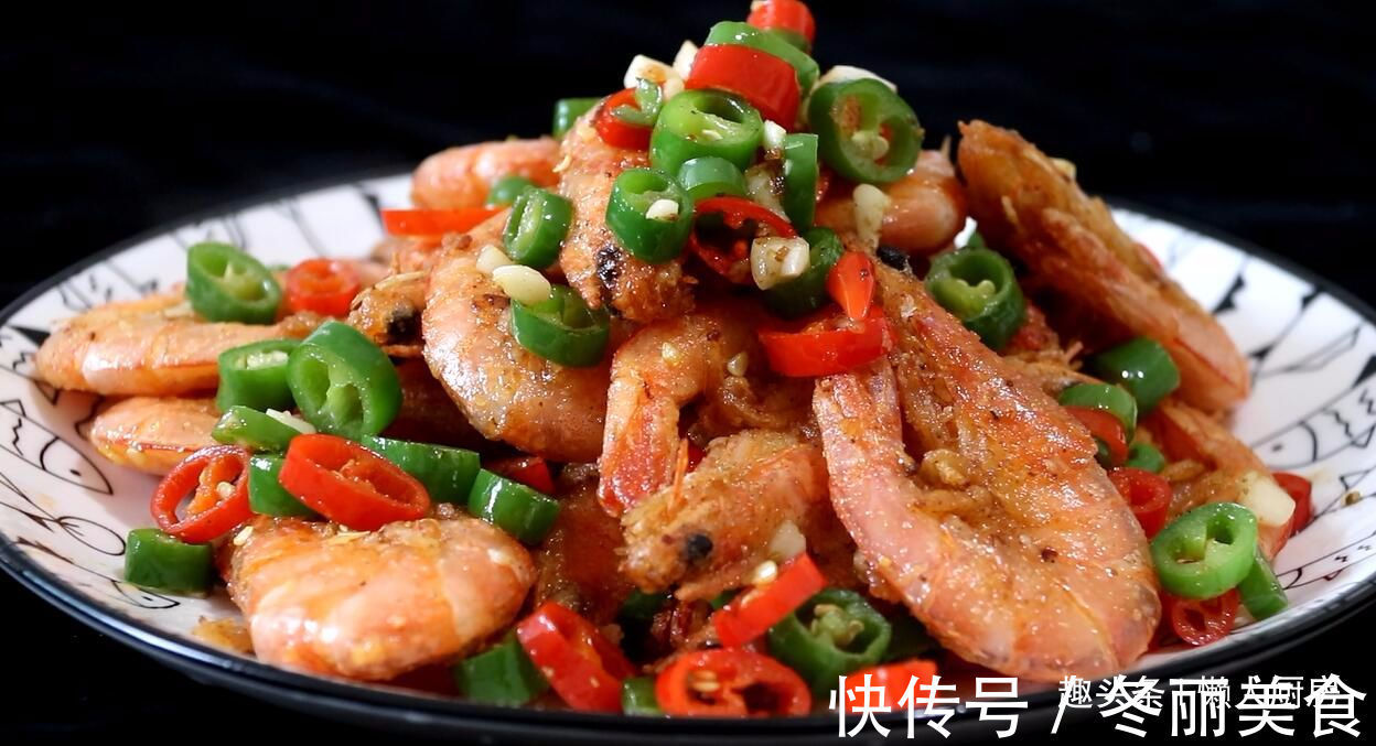 教你大虾超有食欲的做法,外皮酥脆,肉质细嫩,来一盘解馋