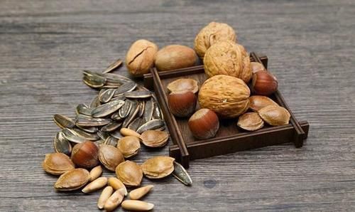 绿色蔬菜|这几种食物，孕妇孕期要多食用，生出的宝宝肤白又伶俐