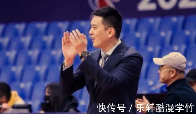 杨鸣|辽篮将帅齐发声!杨鸣霸气侧漏,扣将配图表忠心,赵继伟曝新目标