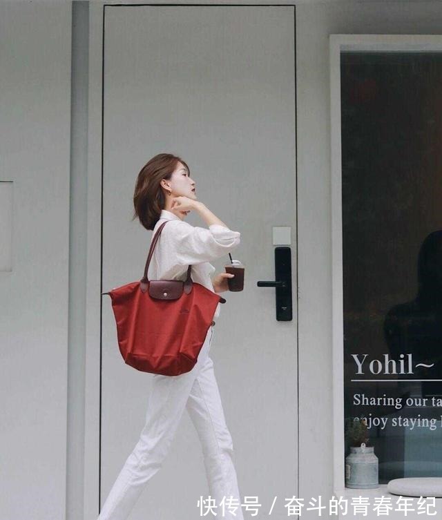 时髦 白色裤子怎么穿才够好看搭配上衬衫高级感满分,想不时髦不行!