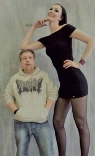 女子|奇闻:脖子以下全是腿,女子腿长破纪录,男网友:别过来