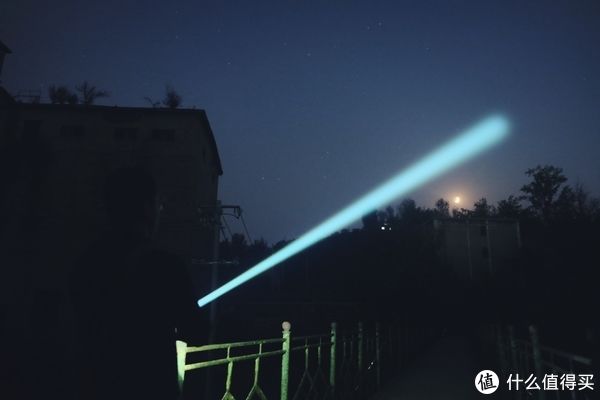 光剑在手,黑暗你走——纳丽德L10MAX白激光手电