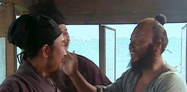 夏侯成|十位梁山好汉之间的五个谜团武松为何不救宋江燕青只是仆人