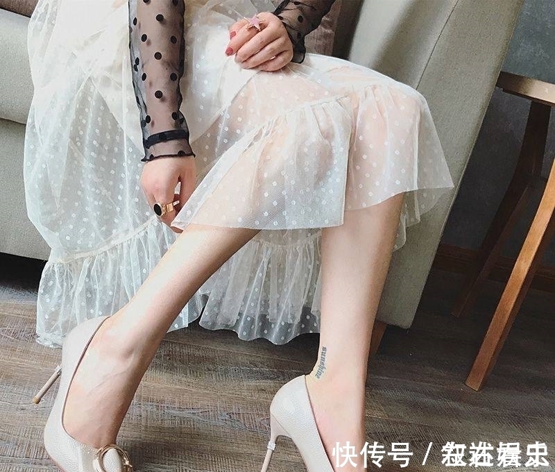 性感 诱惑力十足的尖头高跟鞋,优雅与性感兼备