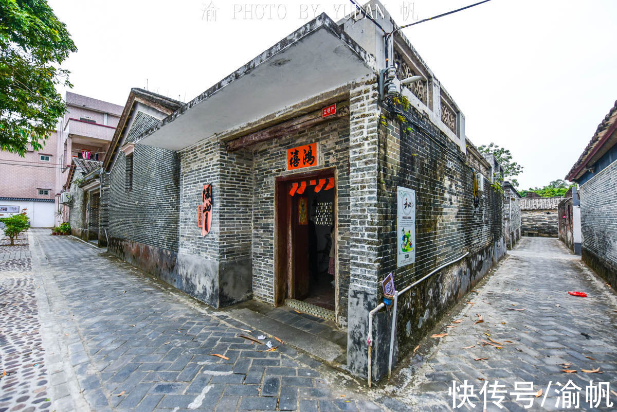 画坛$参观关山月故居，才知他名字的来历，房屋不大却是阳江的文化地标