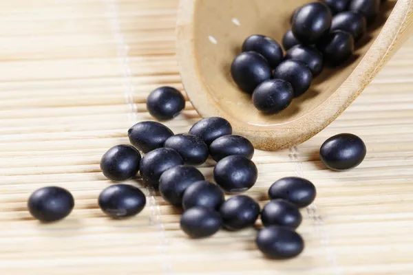 醋泡大蒜|醋泡4宝特养人！一宝防癌、一宝补肾、一宝调脾胃、一宝护血管！