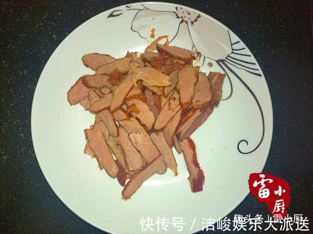 过年不吃这菜太可惜,简单炒炒满屋飘香,下饭根本没话说!